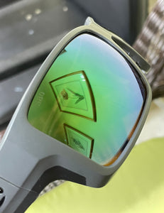 Costa Del Mar Reefton Pro sunglasses Gray frame green mirror 580G glass lens